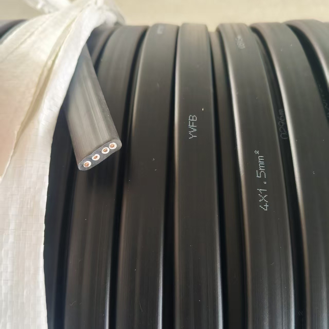 YVFB4x1.5mm²扁电缆